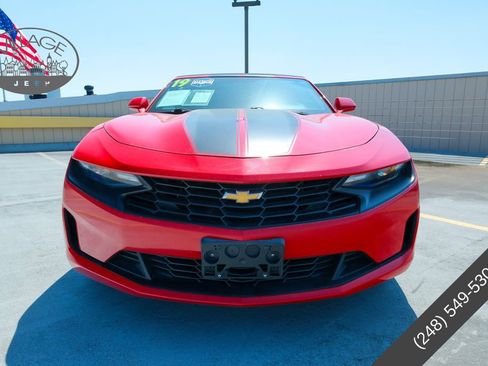 Used 2019 Chevrolet Camaro LT RWD image 9