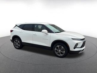 Used 2025 Chevrolet Blazer LT FWD video 2