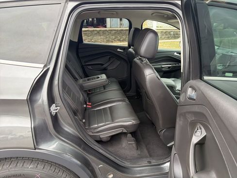 Used 2016 Ford Escape Titanium image 31