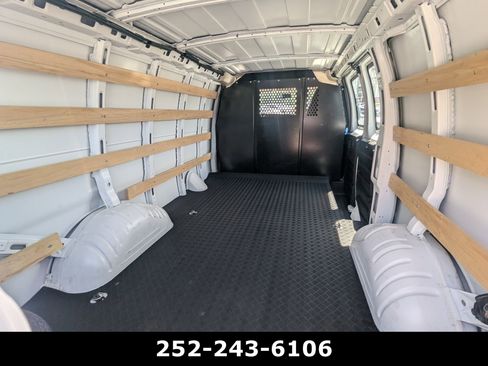 Used 2025 GMC Savana 2500 w/ Driver Convenience Package RWD image 18