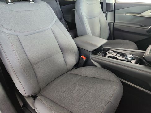 Used 2025 Ford Explorer Active image 9