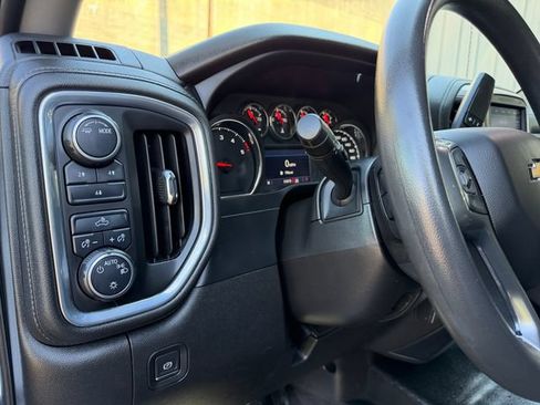 Used 2021 Chevrolet Silverado 3500 LT AWD/4WD image 27