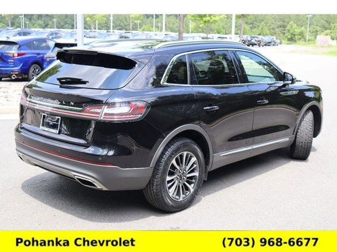 Used 2023 Lincoln Nautilus Reserve image 7