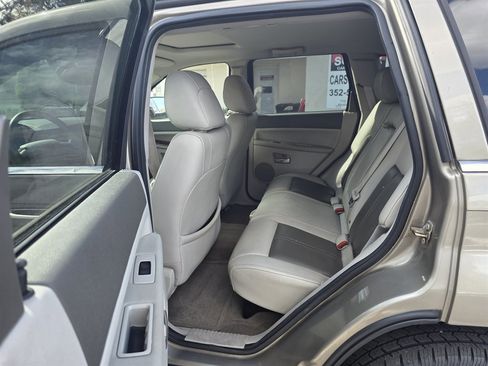 Used 2005 Jeep Grand Cherokee Limited image 34