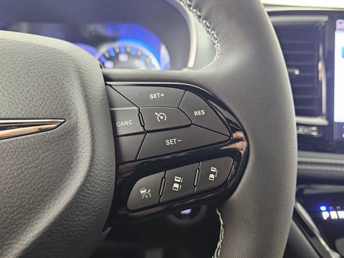 New 2026 Chrysler Pacifica Limited w/ S Appearance Package FWD image 26