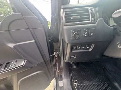 Used 2022 Lexus GX 460 w/ Black Line Special Edition AWD/4WD image 16
