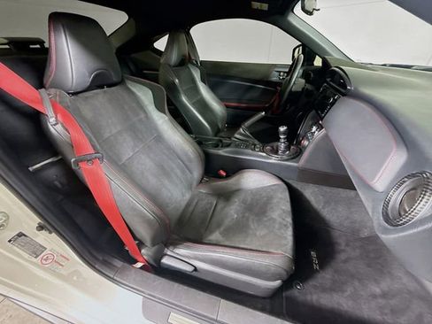 Used 2018 Subaru BRZ tS image 28