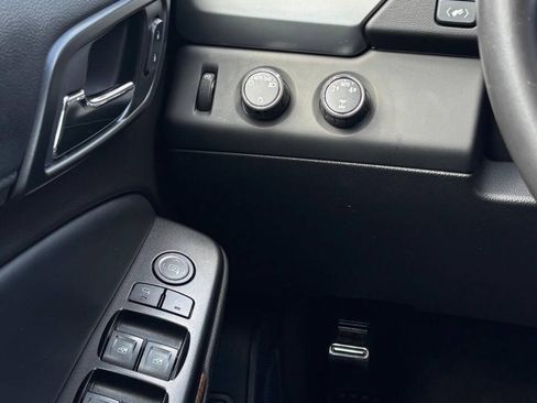 Used 2016 Chevrolet Tahoe LT AWD/4WD image 32