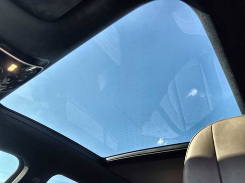 Used 2023 Mercedes-Benz EQE 500 4MATIC SUV w/ Pinnacle Trim Package image 27