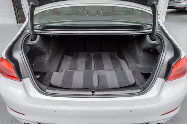 Used 2019 BMW 530i w/ Convenience Package RWD image 11