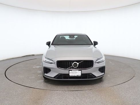 Used 2024 Volvo S60 T8 Ultimate w/ Climate Package image 8