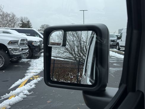 Used 2022 Jeep Wrangler Unlimited Sahara w/ LED Lighting Group image 15