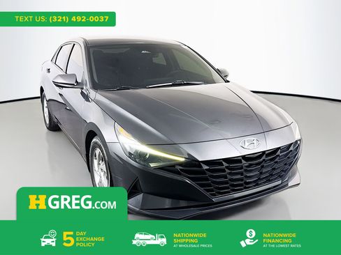 Used 2022 Hyundai Elantra SE FWD image 1