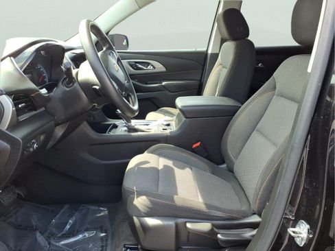 Used 2020 Chevrolet Traverse LS AWD/4WD image 17