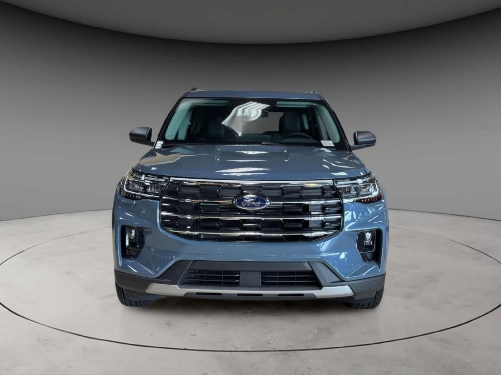 New 2026 Ford Explorer Active w/ Active Comfort Package AWD/4WD image 2