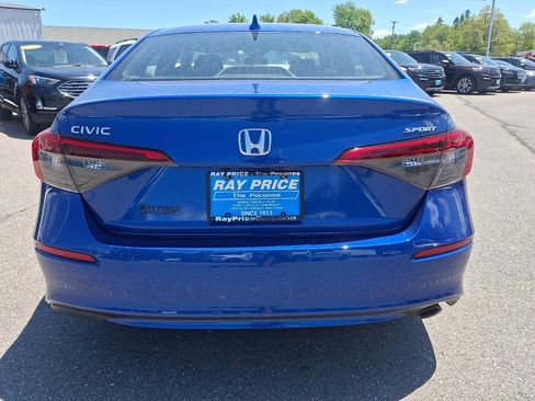 Used 2024 Honda Civic Sport image 5