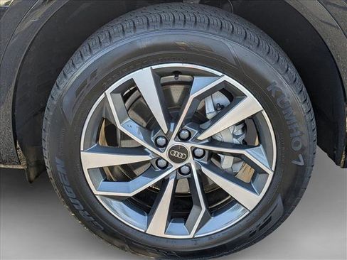 Certified 2025 Audi Q5 2.0T Premium Plus w/ Premium Plus Package image 23