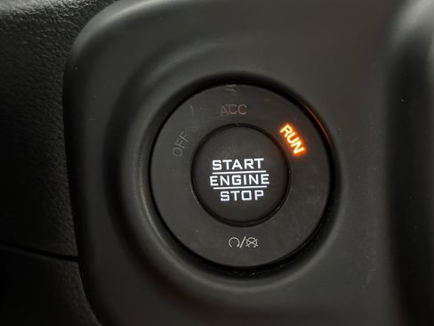 Used 2023 Jeep Wrangler Unlimited Rubicon 4xe AWD/4WD image 22