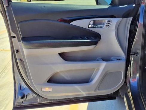 Used 2017 Honda Pilot Touring image 15