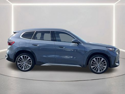 Used 2025 BMW X1 xDrive28i w/ Technology Package image 30