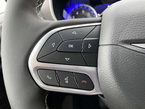 New 2027 Chrysler Pacifica Select FWD image 14