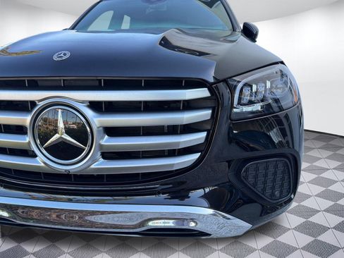 Used 2025 Mercedes-Benz GLS 450 4MATIC image 20