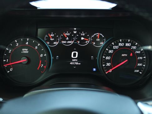 Used 2018 Chevrolet Camaro SS RWD image 27
