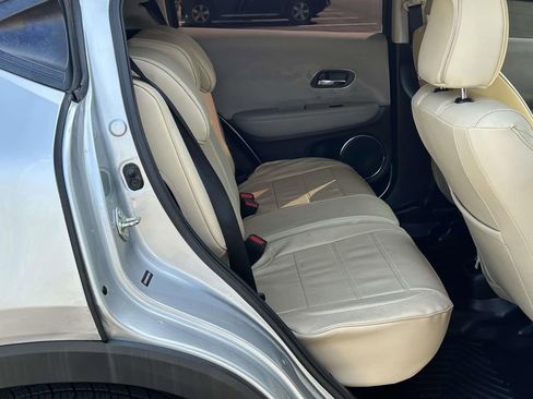 Used 2016 Honda HR-V EX image 7