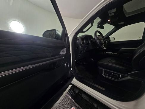 Used 2024 Ford Expedition Max Platinum image 23