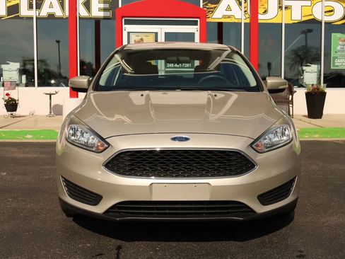Used 2017 Ford Focus SE w/ Cold Weather Package FWD image 2