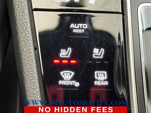 Used 2021 Porsche Cayenne image 34