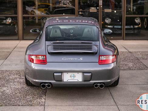 Used 2006 Porsche 911 Carrera S RWD image 5
