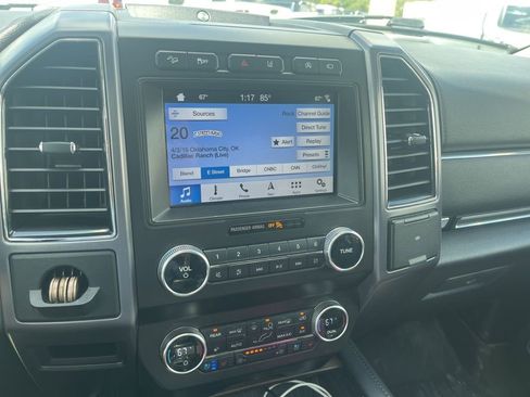 Used 2019 Ford Expedition Max Platinum image 19