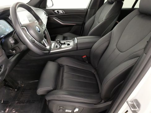 Used 2022 BMW X5 xDrive45e w/ Parking Assistance Package AWD/4WD image 31