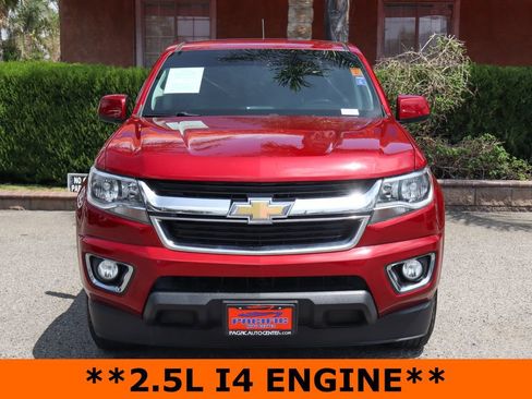 Used 2017 Chevrolet Colorado LT w/ LT Convenience Package RWD image 3