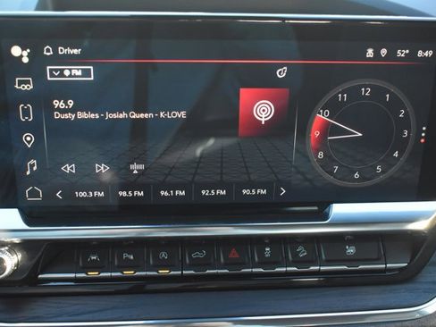 Used 2024 GMC Sierra 1500 SLT w/ SLT Premium Plus Package image 27