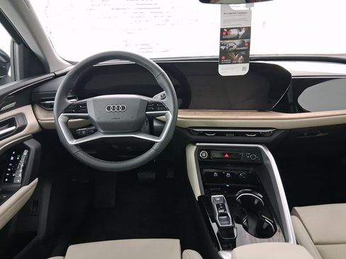 New 2025 Audi Q5 Premium Plus image 4