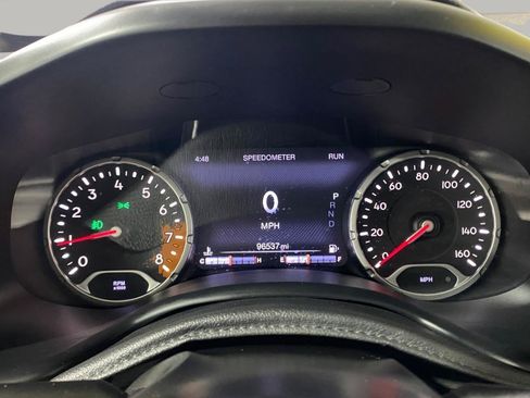 Used 2018 Jeep Renegade Limited w/ UConnect 8.4 Nav Group AWD/4WD image 21