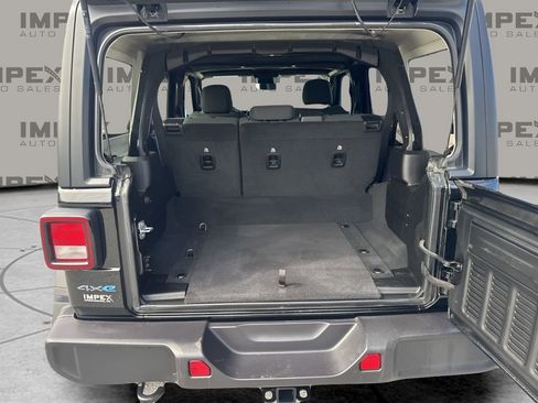 Used 2025 Jeep Wrangler Willys 4xe image 26