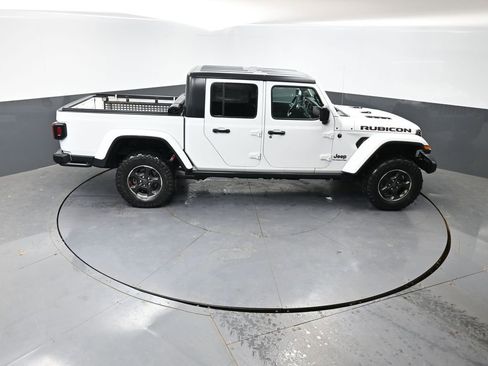 Used 2020 Jeep Gladiator Rubicon w/ Cold Weather Group AWD/4WD image 41