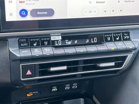 Used 2026 Toyota Camry XSE w/ Premium Plus Package image 21