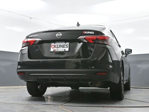 Used 2025 Nissan Versa SV FWD image 47