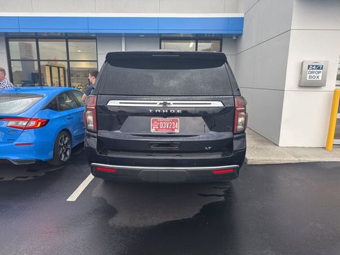 Used 2023 Chevrolet Tahoe LT w/ Luxury Package AWD/4WD image 7