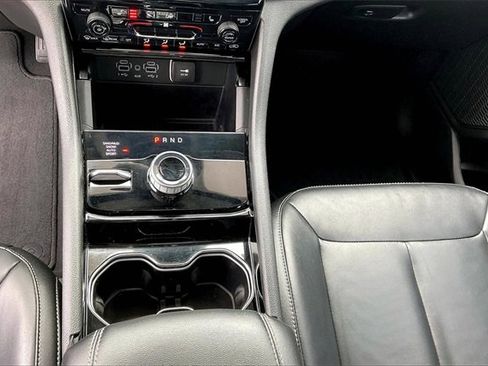 Used 2023 Jeep Grand Cherokee Limited image 13