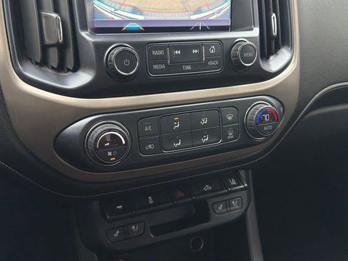 Used 2018 GMC Canyon Denali image 27