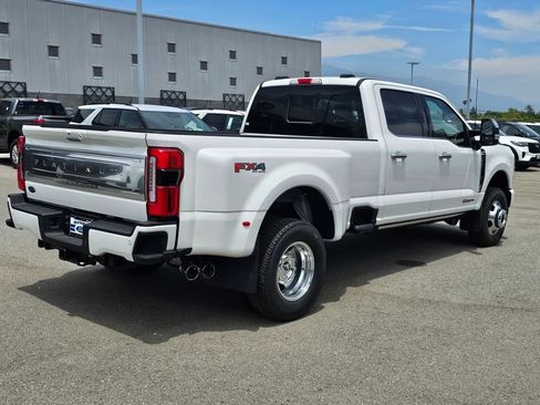 New 2026 Ford F350 Platinum w/ Platinum Plus Package AWD/4WD image 6