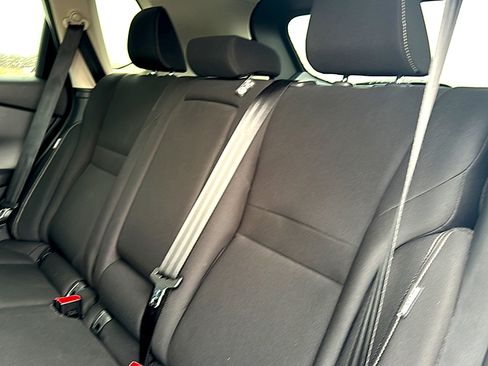 Used 2024 Nissan Rogue S image 19