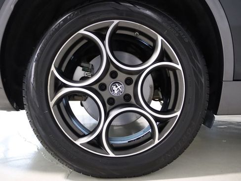 Used 2022 Alfa Romeo Stelvio Ti AWD/4WD image 76