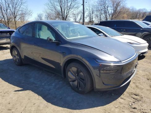 Used 2026 Tesla Model Y AWD image 1