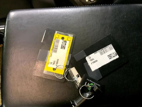 Used 2021 Tesla Model Y Long Range image 14